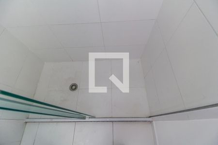 Apartamento à venda com 68m², 2 quartos e 1 vagaDetalhe do Banheiro da Suite