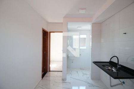 Sala/Cozinha de apartamento para alugar com 2 quartos, 33m² em Vila Nova Savoia, São Paulo