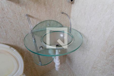 Casa à venda com 125m², 2 quartos e 2 vagasBanheiro