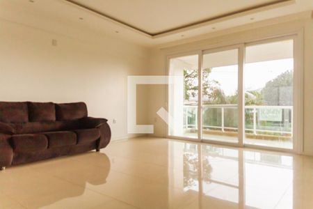 Casa à venda com 355m², 3 quartos e 5 vagasSala