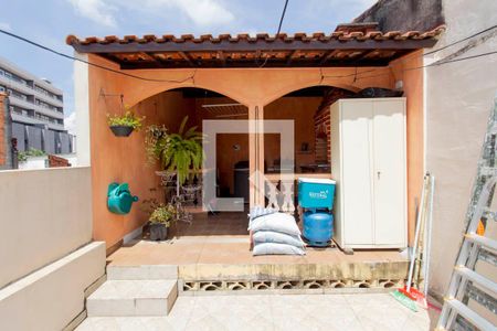 Casa à venda com 160m², 3 quartos e 2 vagasQuintal
