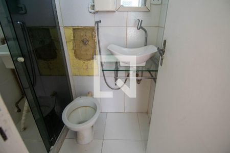 Banheiro de apartamento à venda com 1 quarto, 34m² em Copacabana, Rio de Janeiro