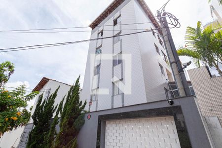 Apartamento para alugar com 180m², 4 quartos e 2 vagasFachada do prédio 