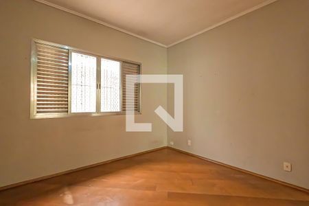 Casa à venda com 250m², 3 quartos e 4 vagasSuíte