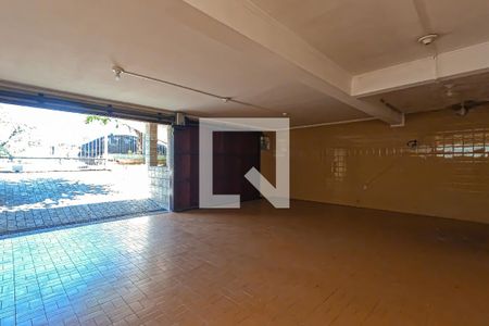 Casa à venda com 250m², 3 quartos e 4 vagasGaragem