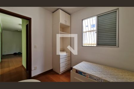 Quarto 2 de apartamento para alugar com 3 quartos, 65m² em Buritis, Belo Horizonte
