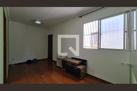 Sala de apartamento para alugar com 3 quartos, 65m² em Buritis, Belo Horizonte