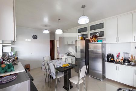 Casa à venda com 450m², 3 quartos e 3 vagasCozinha