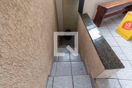 Casa à venda com 450m², 3 quartos e 3 vagasEscada