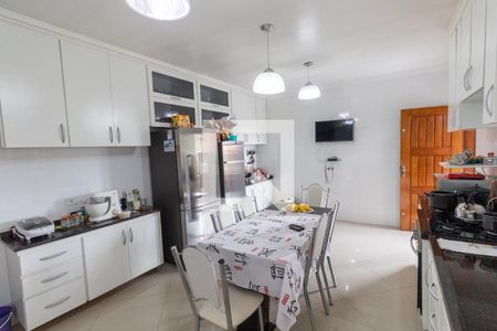 Casa à venda com 450m², 3 quartos e 3 vagasCozinha
