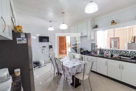 Casa à venda com 450m², 3 quartos e 3 vagasCozinha