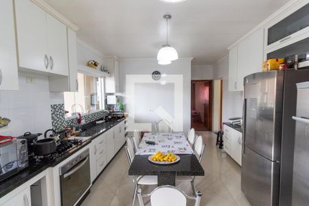 Casa à venda com 450m², 3 quartos e 3 vagasCozinha