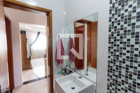 Casa à venda com 450m², 3 quartos e 3 vagasBanheiro 1