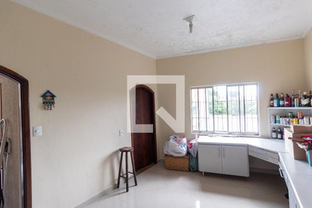 Casa à venda com 450m², 3 quartos e 3 vagasEscritório