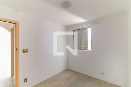 Quarto 1 de apartamento para alugar com 2 quartos, 52m² em Jardim Umuarama, São Paulo