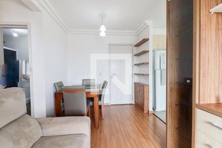 Sala de apartamento para alugar com 2 quartos, 49m² em Pinheirinho, Curitiba