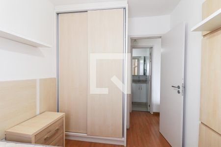 Quarto 1 de apartamento para alugar com 2 quartos, 49m² em Pinheirinho, Curitiba