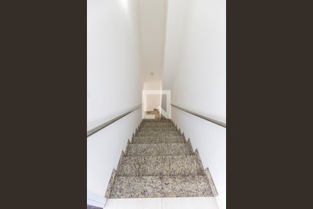 Apartamento à venda com 144m², 3 quartos e 2 vagas Apartamento à venda com 144m², 3 quartos e 2 vagasEscada Cobertura