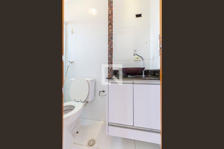 Apartamento à venda com 144m², 3 quartos e 2 vagas Apartamento à venda com 144m², 3 quartos e 2 vagasBanheiro da Suite