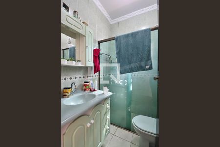 Casa à venda com 176m², 3 quartos e 2 vagasBanheiro Social