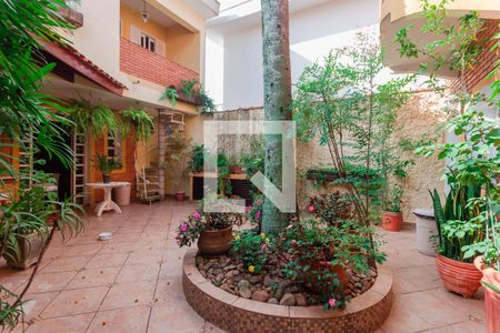 Casa à venda com 340m², 4 quartos e 3 vagasQuintal/Jardim