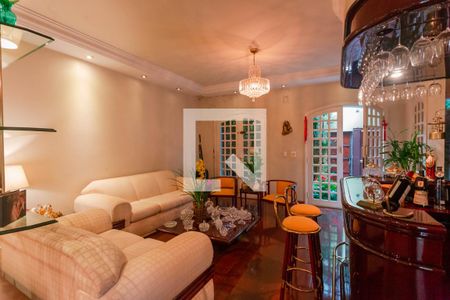 Sala  de casa à venda com 4 quartos, 340m² em Cursino, São Paulo