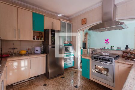 Casa à venda com 340m², 4 quartos e 3 vagasCozinha