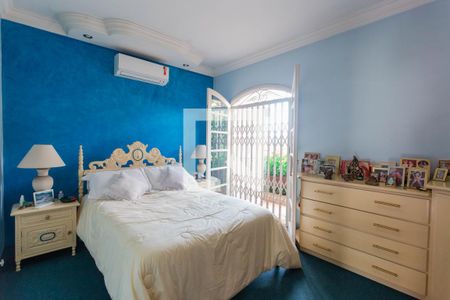 Casa à venda com 340m², 4 quartos e 3 vagasSuíte