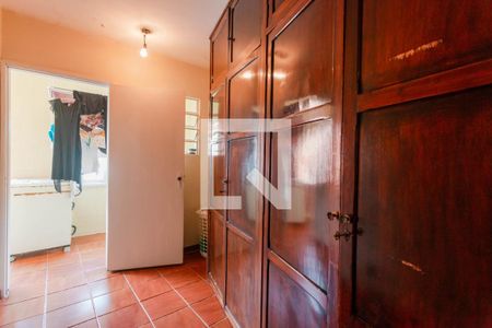 Casa à venda com 340m², 4 quartos e 3 vagasCloset da suíte 2