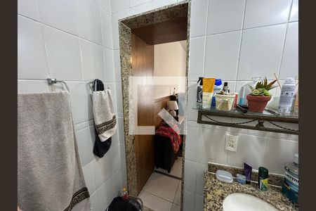 Casa à venda com 97m², 3 quartos e 2 vagasBanheiro da Suíte