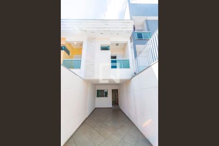 Casa à venda com 107m², 3 quartos e 2 vagasGaragem