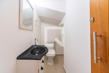 Casa à venda com 107m², 3 quartos e 2 vagasLavabo