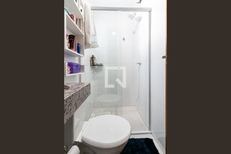 Casa de condomínio à venda com 78m², 3 quartos e 1 vaga Casa de condomínio à venda com 78m², 3 quartos e 1 vagaBanheiro da Suíte 2