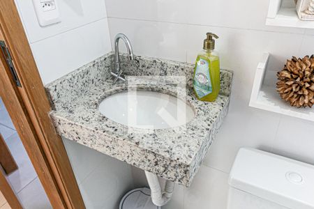 Casa de condomínio à venda com 78m², 3 quartos e 1 vaga Casa de condomínio à venda com 78m², 3 quartos e 1 vagaBanheiro