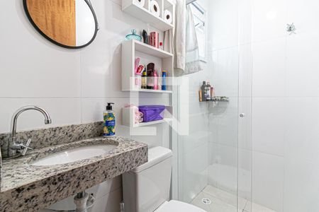 Casa de condomínio à venda com 78m², 3 quartos e 1 vaga Casa de condomínio à venda com 78m², 3 quartos e 1 vagaBanheiro da Suíte 2