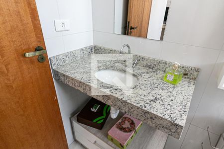 Casa de condomínio à venda com 78m², 3 quartos e 1 vaga Casa de condomínio à venda com 78m², 3 quartos e 1 vagaBanheiro da Suíte 2