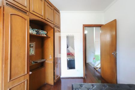 Casa à venda com 440m², 5 quartos e 3 vagasQuarto 2