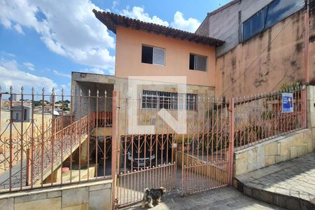 Casa à venda com 440m², 5 quartos e 3 vagasFachada