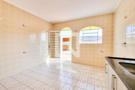 Casa para alugar com 180m², 3 quartos e 1 vagaCozinha