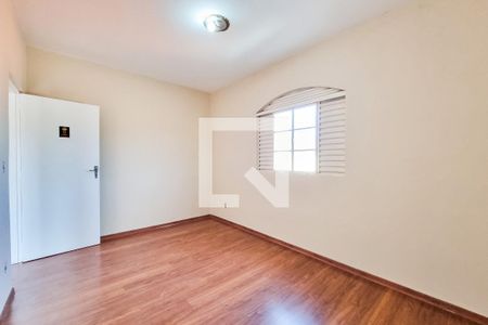 Casa para alugar com 180m², 3 quartos e 1 vagaQuarto