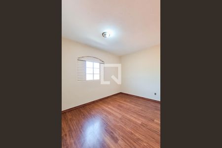 Casa para alugar com 180m², 3 quartos e 1 vagaQuarto