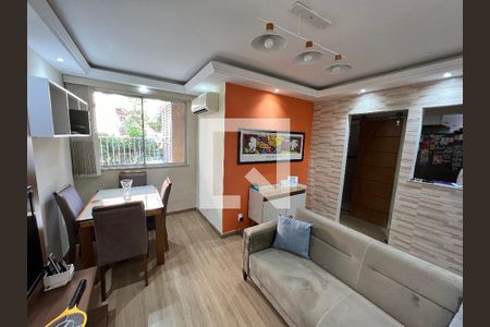 Sala de apartamento à venda com 2 quartos, 48m² em Piedade, Rio de Janeiro