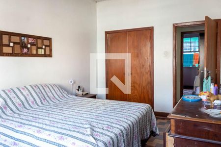 Casa à venda com 180m², 4 quartos e 2 vagas Casa à venda com 180m², 4 quartos e 2 vagasQuarto 1