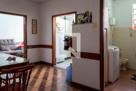 Casa à venda com 180m², 4 quartos e 2 vagas Casa à venda com 180m², 4 quartos e 2 vagasSala de Jantar