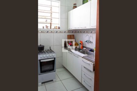 Casa à venda com 180m², 4 quartos e 2 vagas Casa à venda com 180m², 4 quartos e 2 vagasCozinha