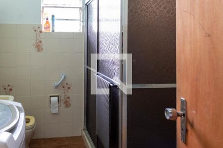 Casa à venda com 180m², 4 quartos e 2 vagas Casa à venda com 180m², 4 quartos e 2 vagasBanheiro 1