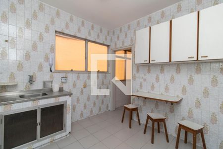 Cozinha de apartamento para alugar com 1 quarto, 56m² em Pitangueiras, Rio de Janeiro