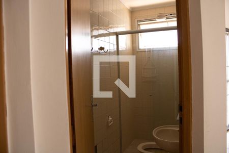 Banheiro de kitnet/studio para alugar com 1 quarto, 35m² em Centro, Campinas