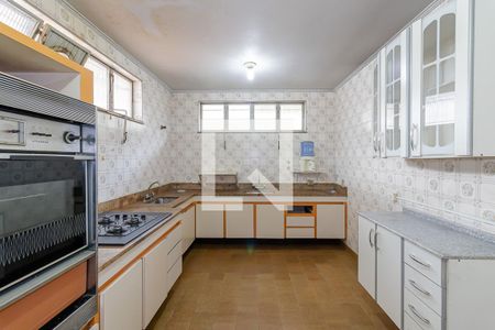 Casa à venda com 295m², 4 quartos e 5 vagasCozinha