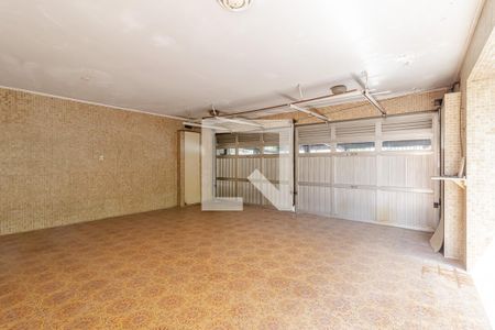 Casa à venda com 295m², 4 quartos e 5 vagasGaragem